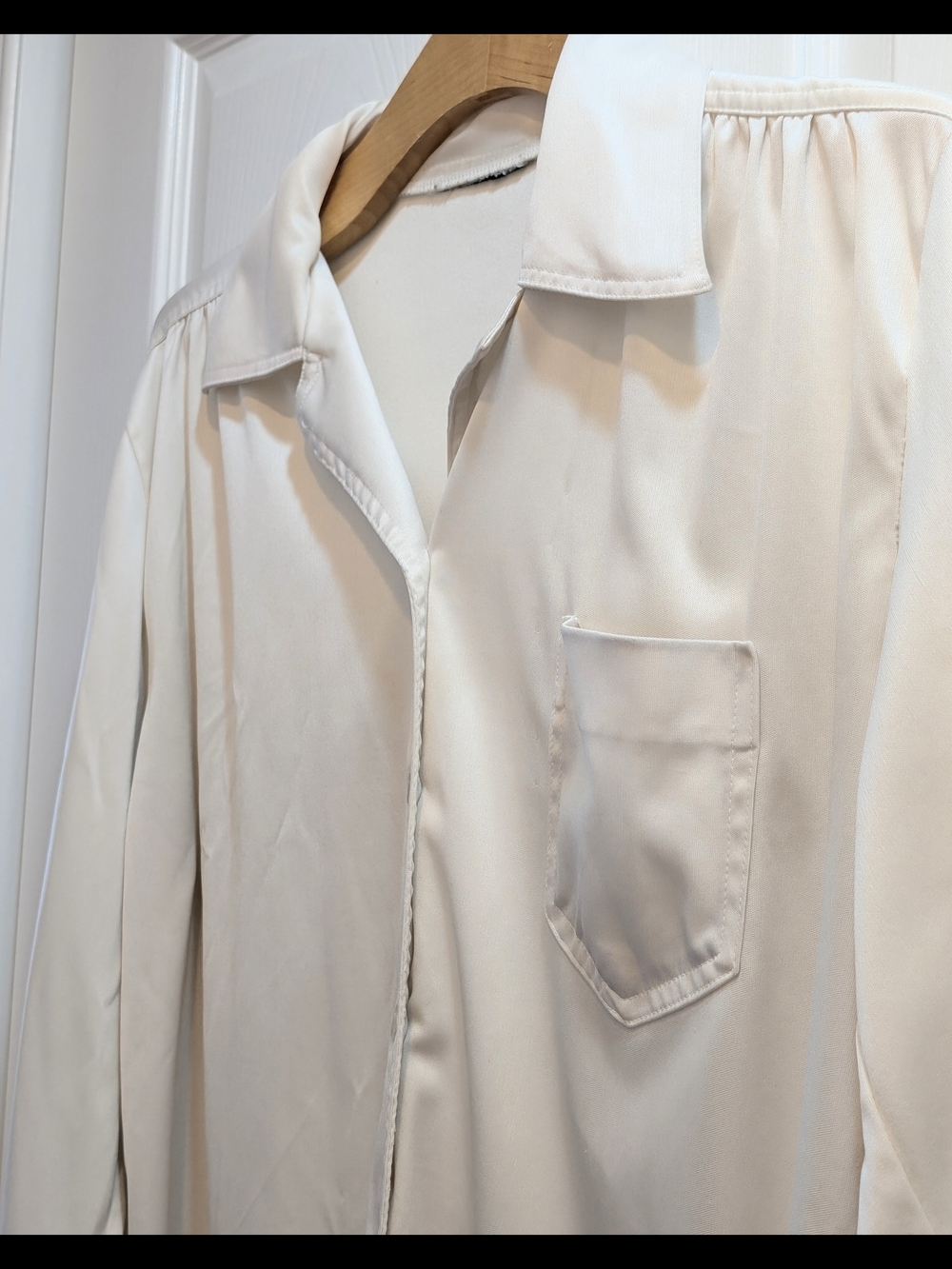 Vtg Cream Button-Up Fall Blouse